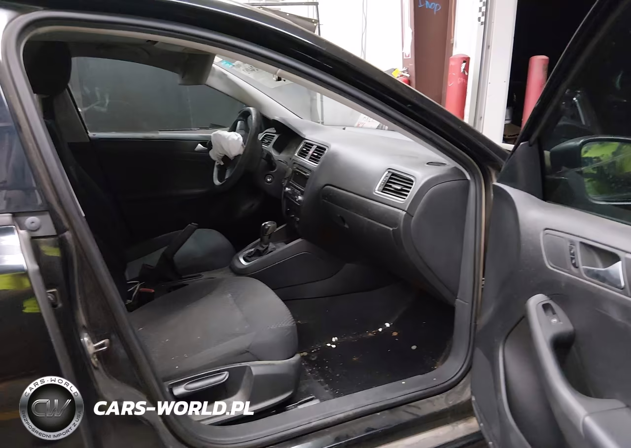 2013 Volkswagen Jetta 2.0L S VIN:3VW2K7AJ7DM382062 - 5