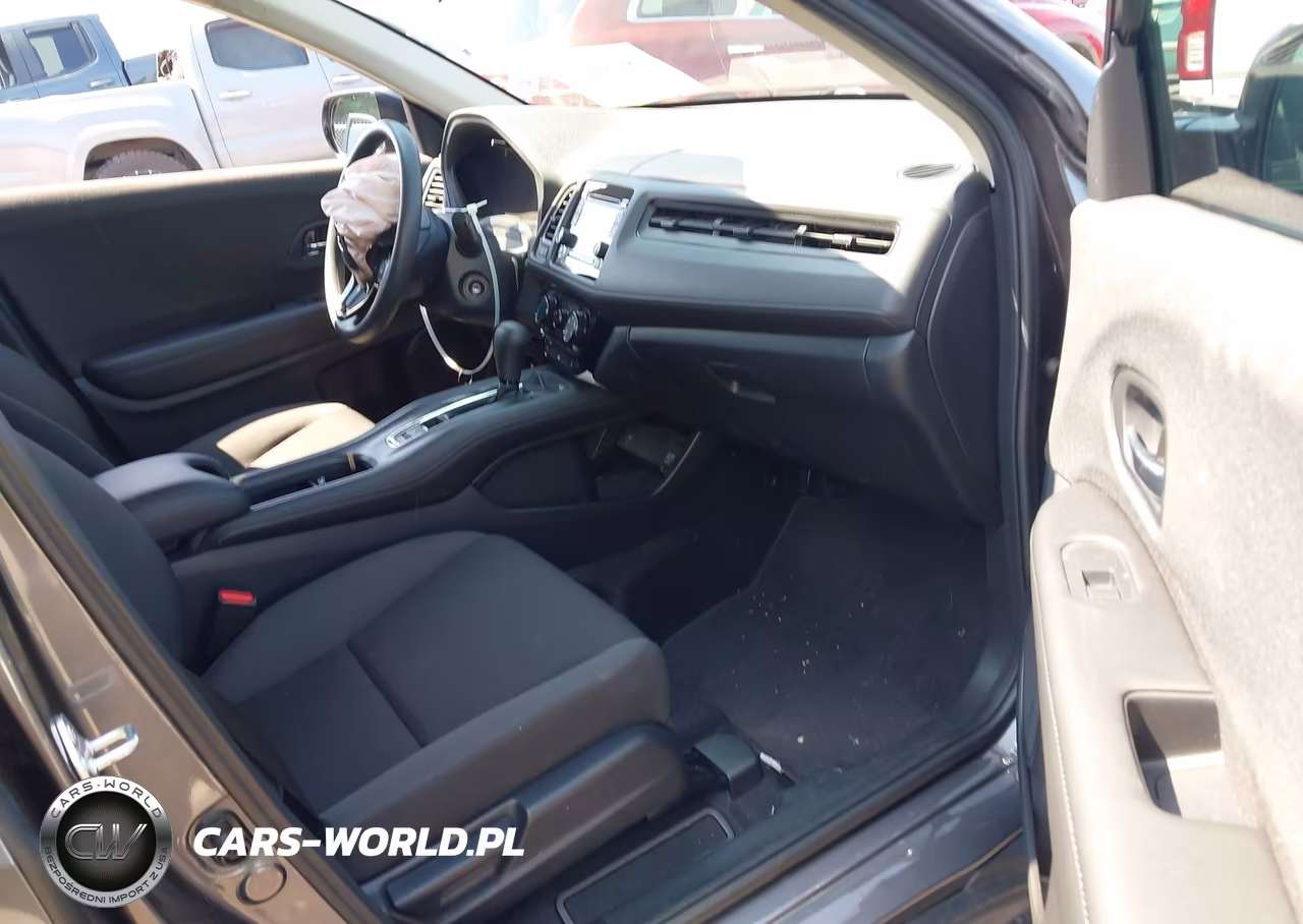 2022 Honda Hr-V 2Wd Lx VIN:3CZRU5H30NM744896 - 5