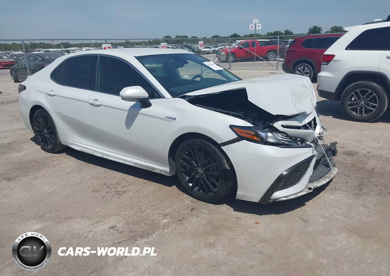 2021 Toyota Camry Xse Hybrid – zdjęcie 1 z 16