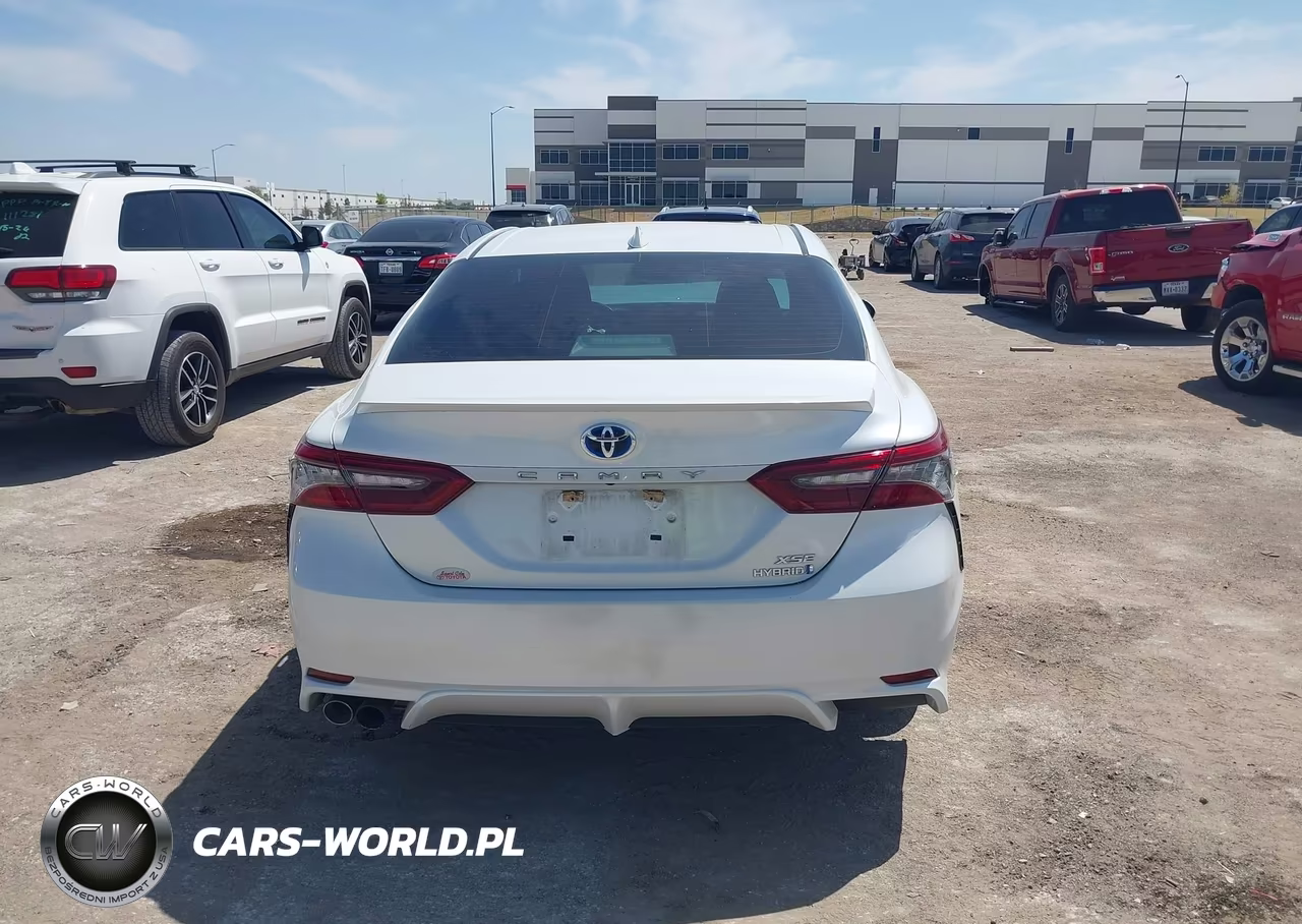 2021 Toyota Camry Xse Hybrid VIN:4T1K31AK4MU550477 - 16