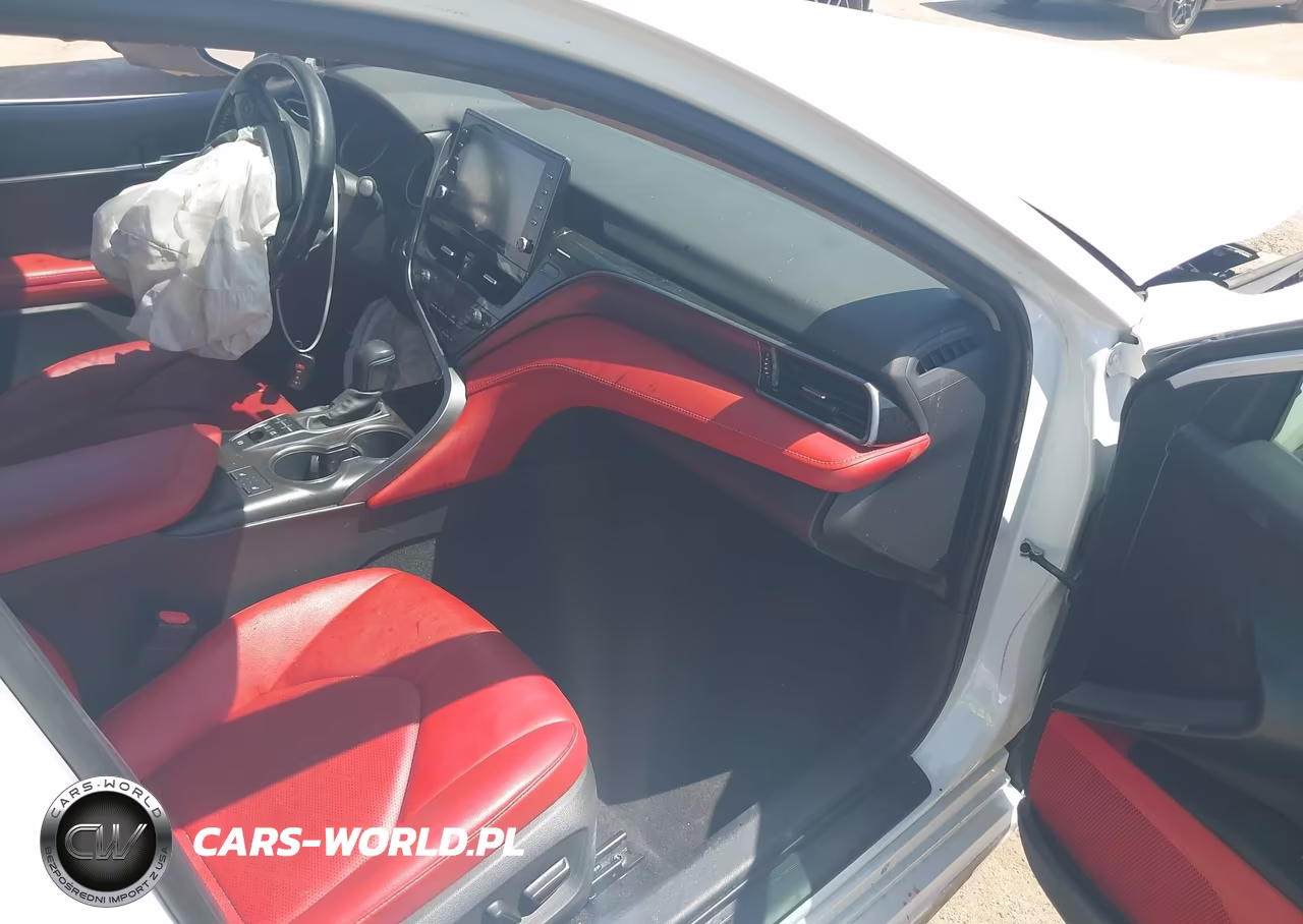 2021 Toyota Camry Xse Hybrid VIN:4T1K31AK4MU550477 - 5