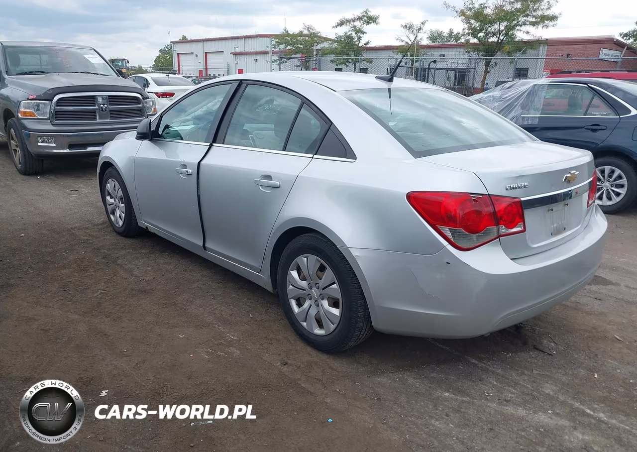 2012 Chevrolet Cruze Ls VIN:1G1PC5SH2C7282183 - 3