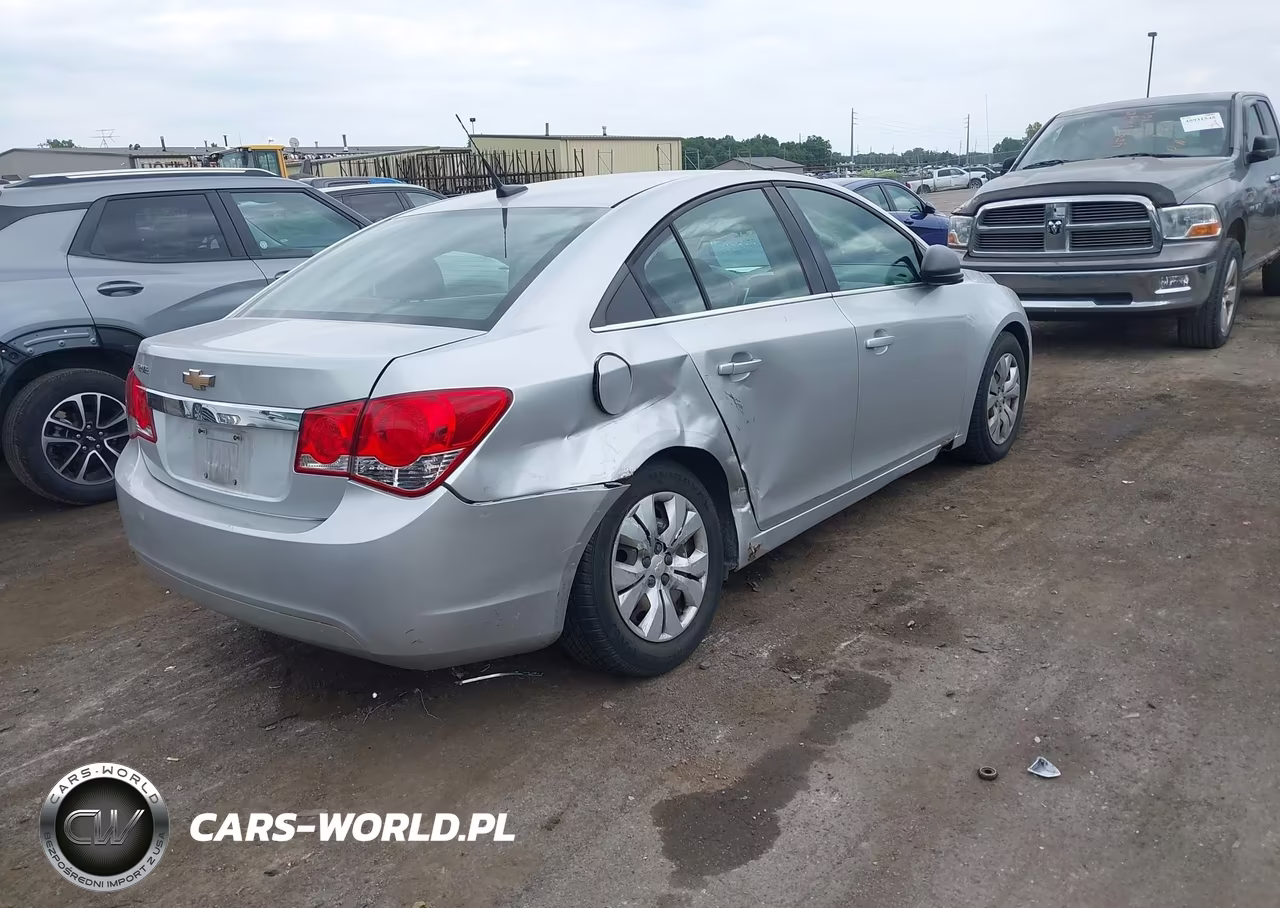 2012 Chevrolet Cruze Ls VIN:1G1PC5SH2C7282183 - 4