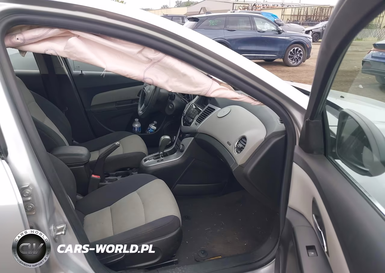 2012 Chevrolet Cruze Ls VIN:1G1PC5SH2C7282183 - 5