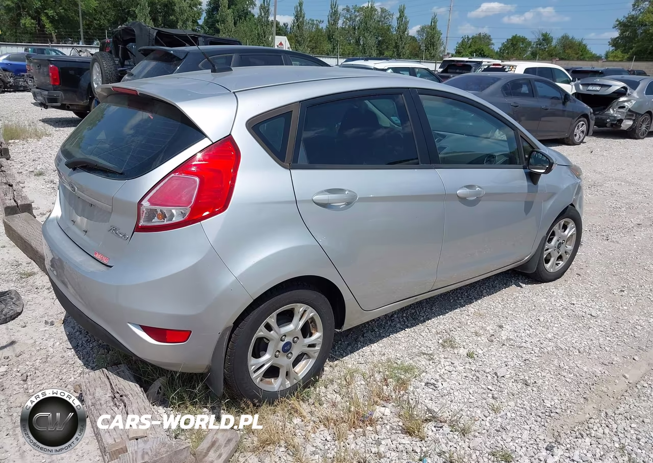 2014 Ford Fiesta Se VIN:3FADP4EJ4EM116981 - 4