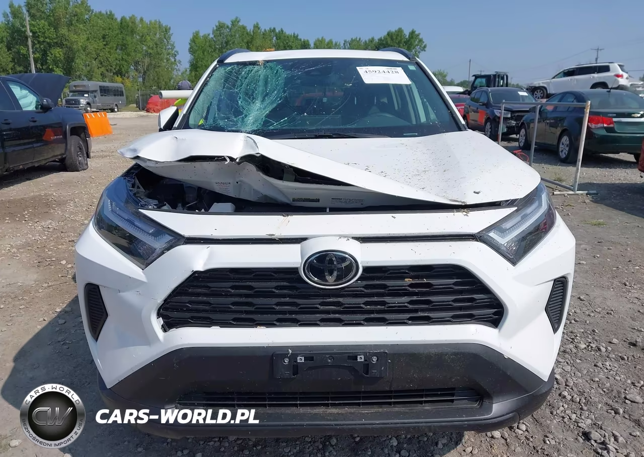 2025 Toyota Rav4 Xle VIN:2T3P1RFV9SW581757 - 13