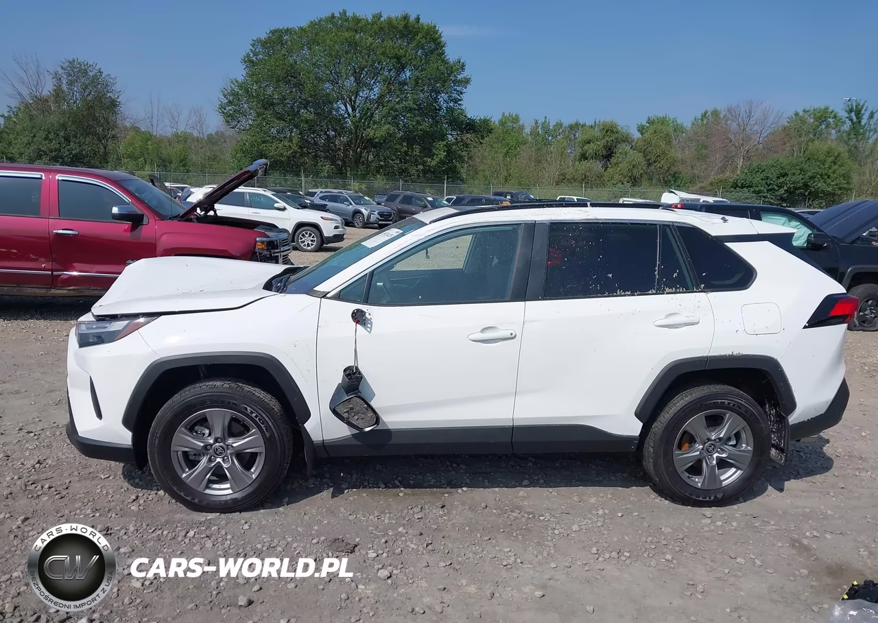 2025 Toyota Rav4 Xle VIN:2T3P1RFV9SW581757 - 15