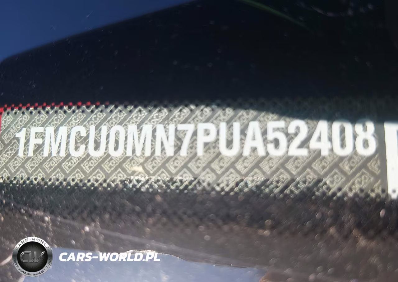 2023 Ford Escape St-Line VIN:1FMCU0MN7PUA52408 - 9
