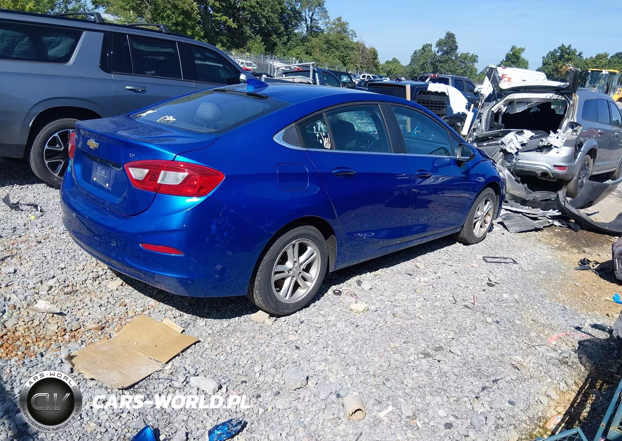 2017 Chevrolet Cruze Lt Auto VIN:1G1BE5SMXH7196984 - 4