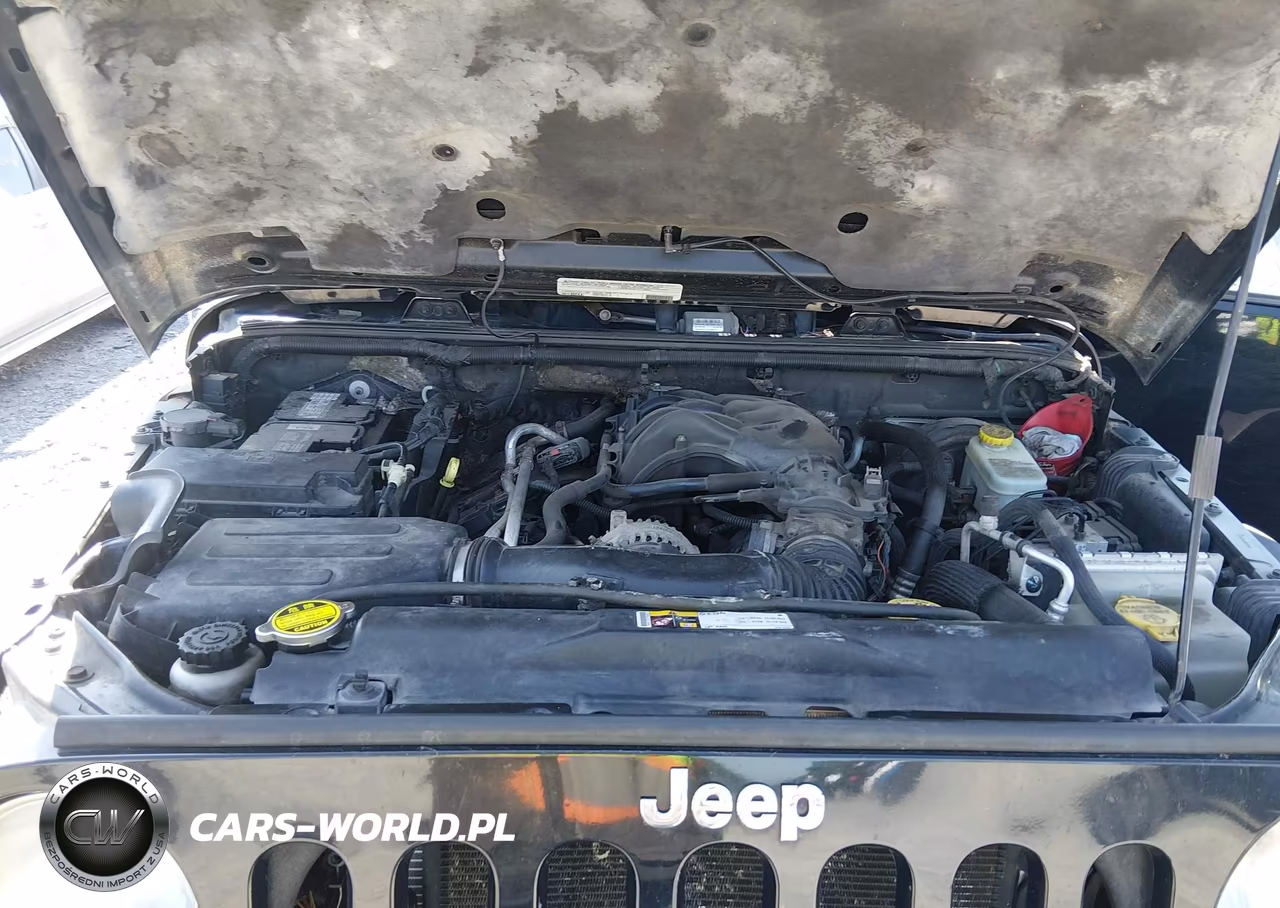 2012 Jeep Wrangler Unlimited Rubicon VIN:1C4BJWFG1CL261086 - 10