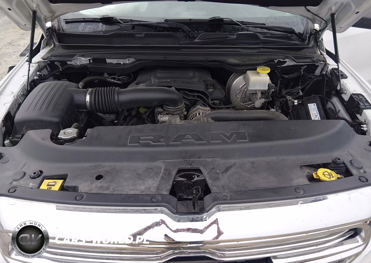 2020 Ram 1500 Laramie 4X4 5'7 Box VIN:1C6SRFJT0LN147864 - 10