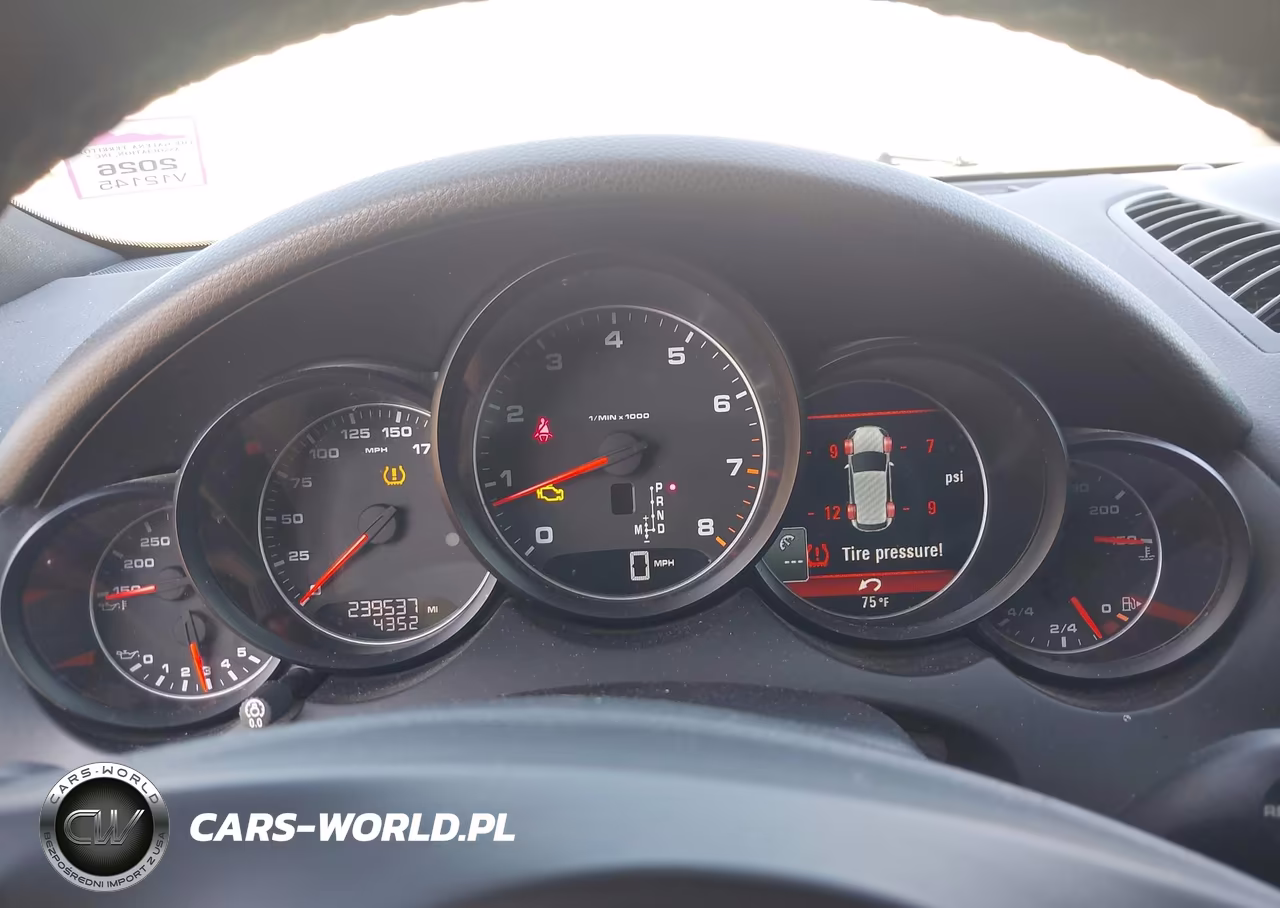 2012 Porsche Cayenne VIN:WP1AA2A21CLA12382 - 7