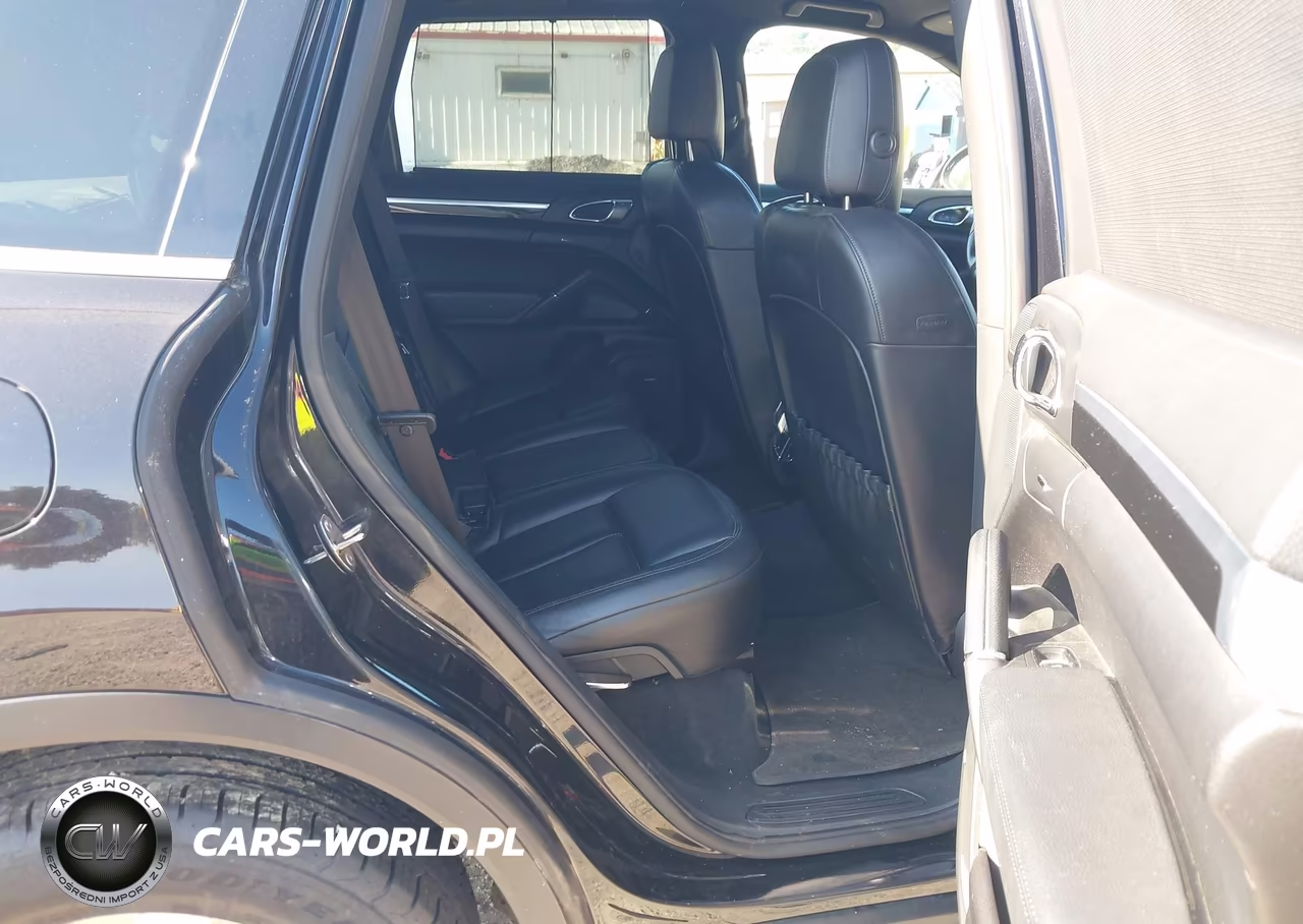 2012 Porsche Cayenne VIN:WP1AA2A21CLA12382 - 8