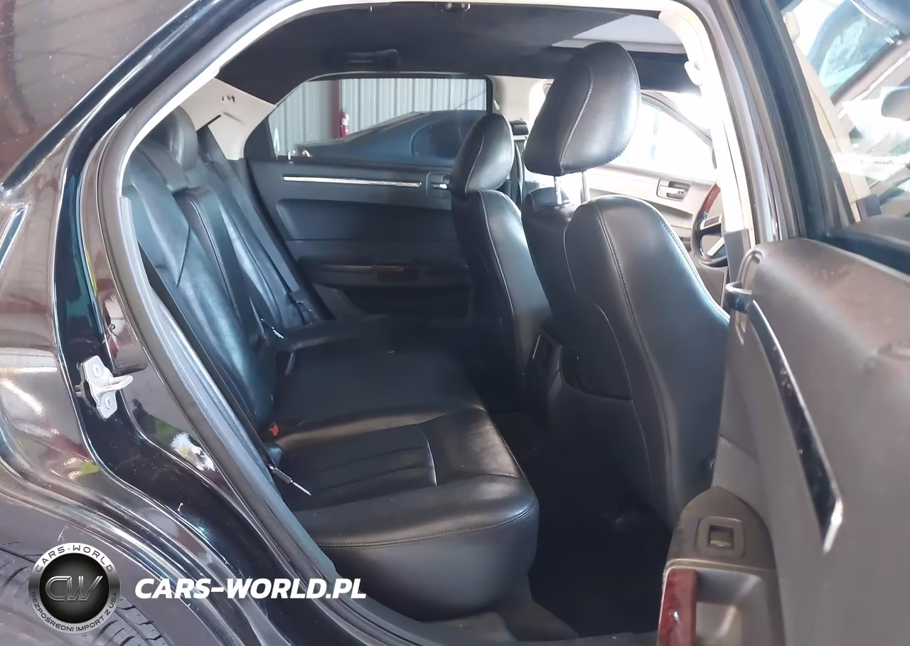 2010 Chrysler 300C Hemi VIN:2C3CA6CT8AH199898 - 8