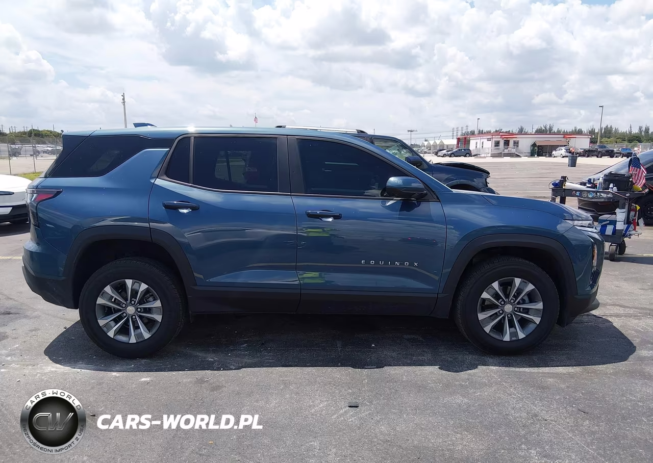 2026 Chevrolet Equinox Fwd Lt VIN:3GNAXHEG4TL516428 - 13