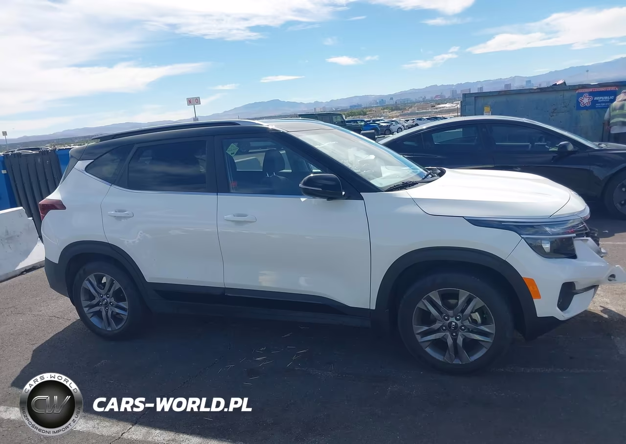 2021 Kia Seltos S VIN:KNDEU2AA8M7141781 - 13