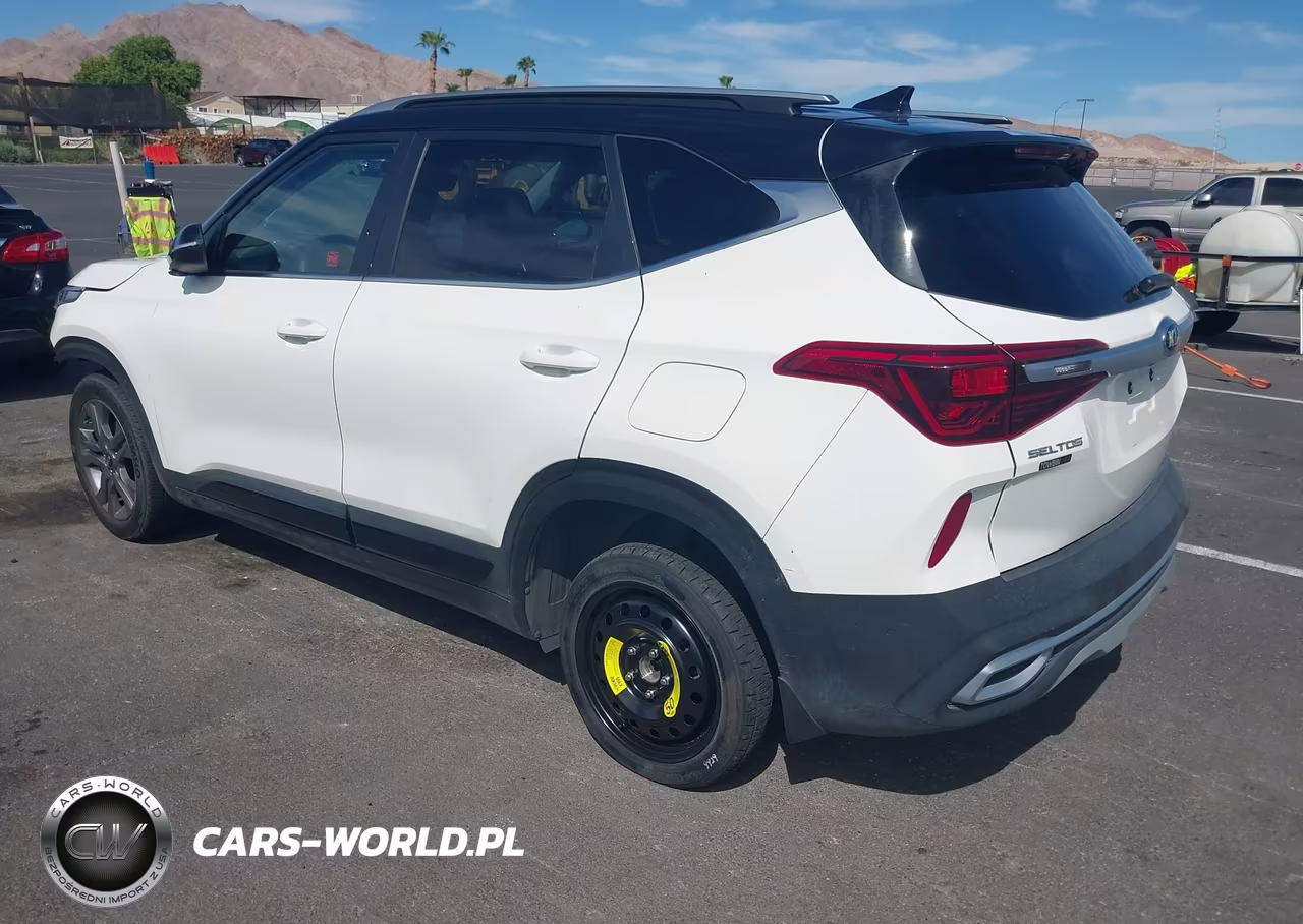 2021 Kia Seltos S VIN:KNDEU2AA8M7141781 - 3