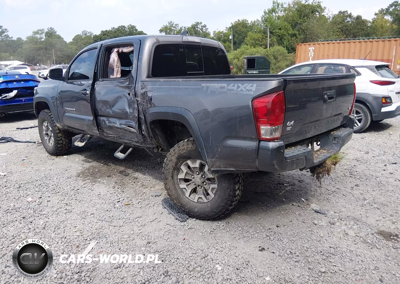 2017 Toyota Tacoma Trd Off Road VIN:5TFCZ5ANXHX074605 - 3