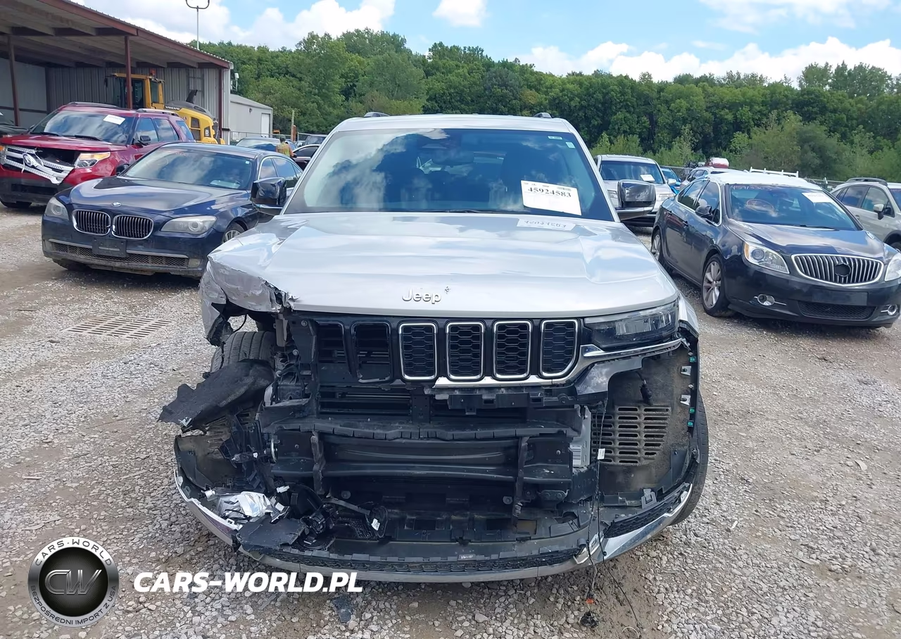 2022 Jeep Grand Cherokee L Limited 4X4 VIN:1C4RJKBG1N8585206 - 13