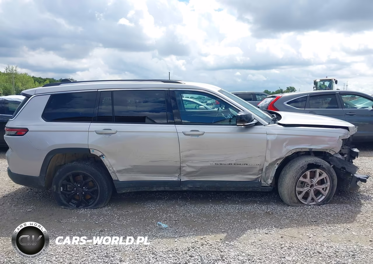 2022 Jeep Grand Cherokee L Limited 4X4 VIN:1C4RJKBG1N8585206 - 14