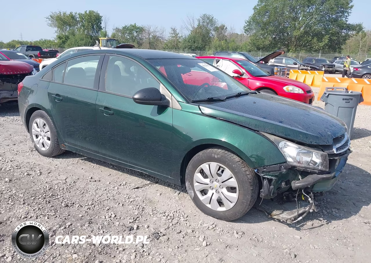 2014 Chevrolet Cruze Ls Auto – zdjęcie 1 z 17