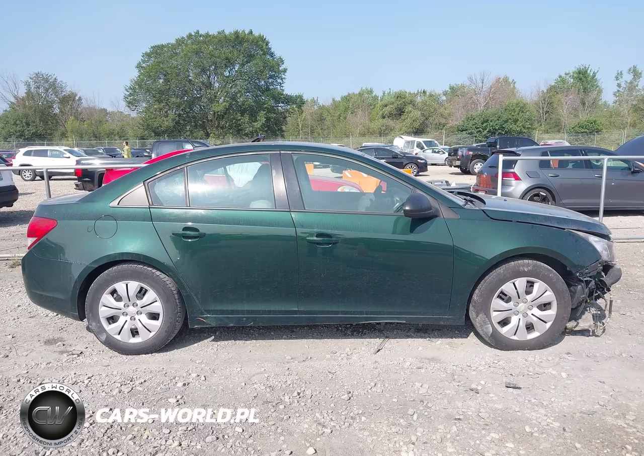 2014 Chevrolet Cruze Ls Auto VIN:1G1PA5SH8E7430636 - 14