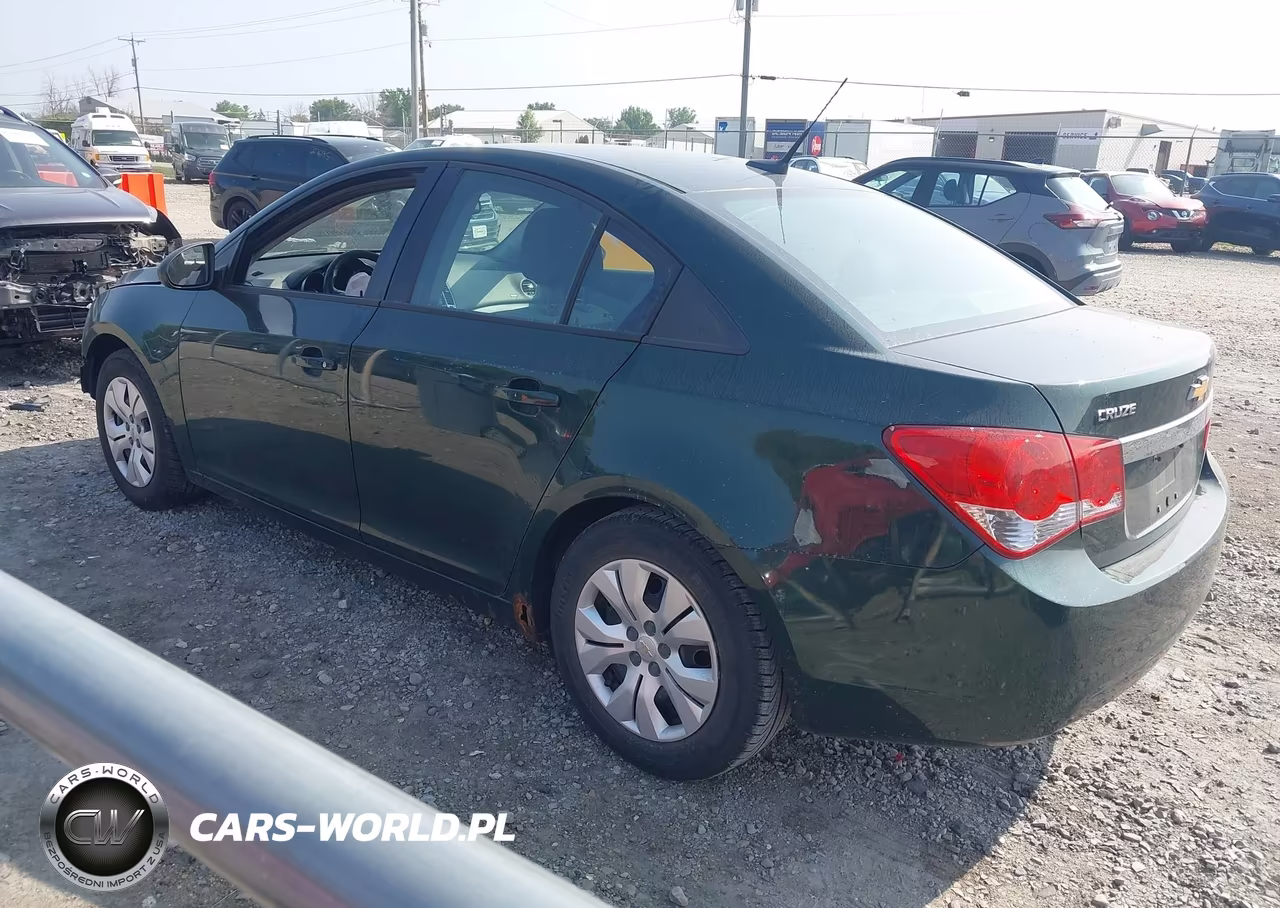 2014 Chevrolet Cruze Ls Auto VIN:1G1PA5SH8E7430636 - 3