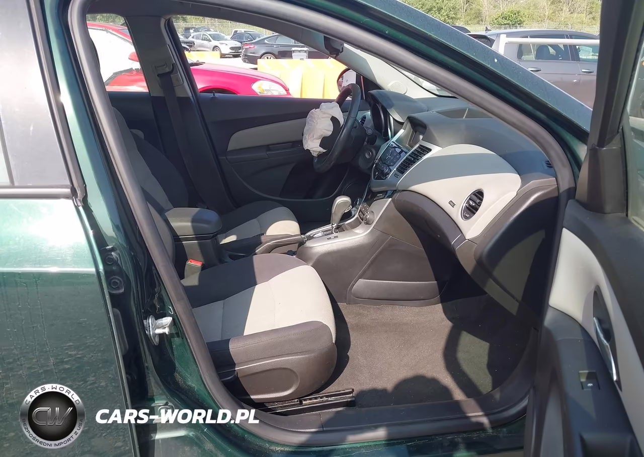 2014 Chevrolet Cruze Ls Auto VIN:1G1PA5SH8E7430636 - 5