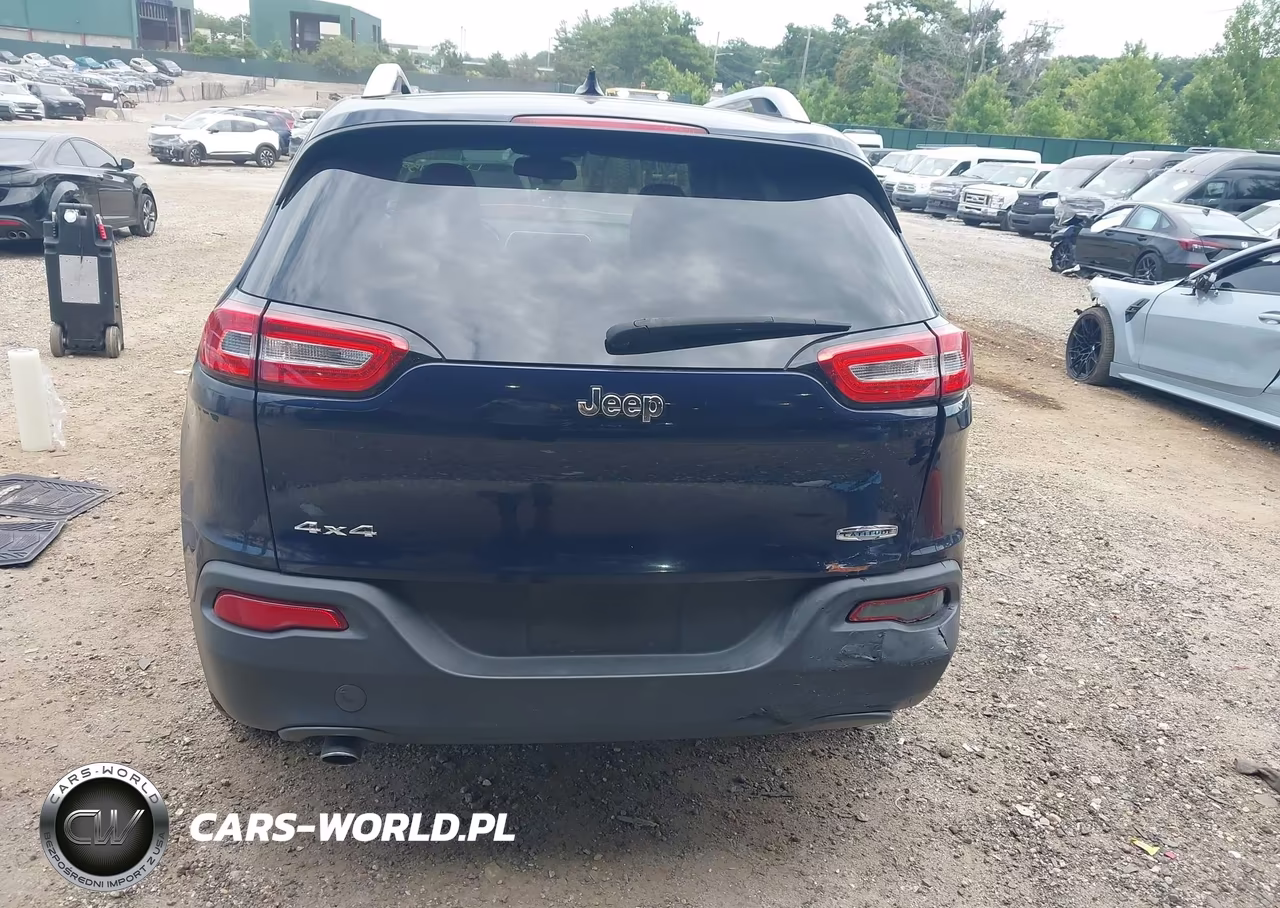 2014 Jeep Cherokee Latitude VIN:1C4PJMCB6EW186230 - 16