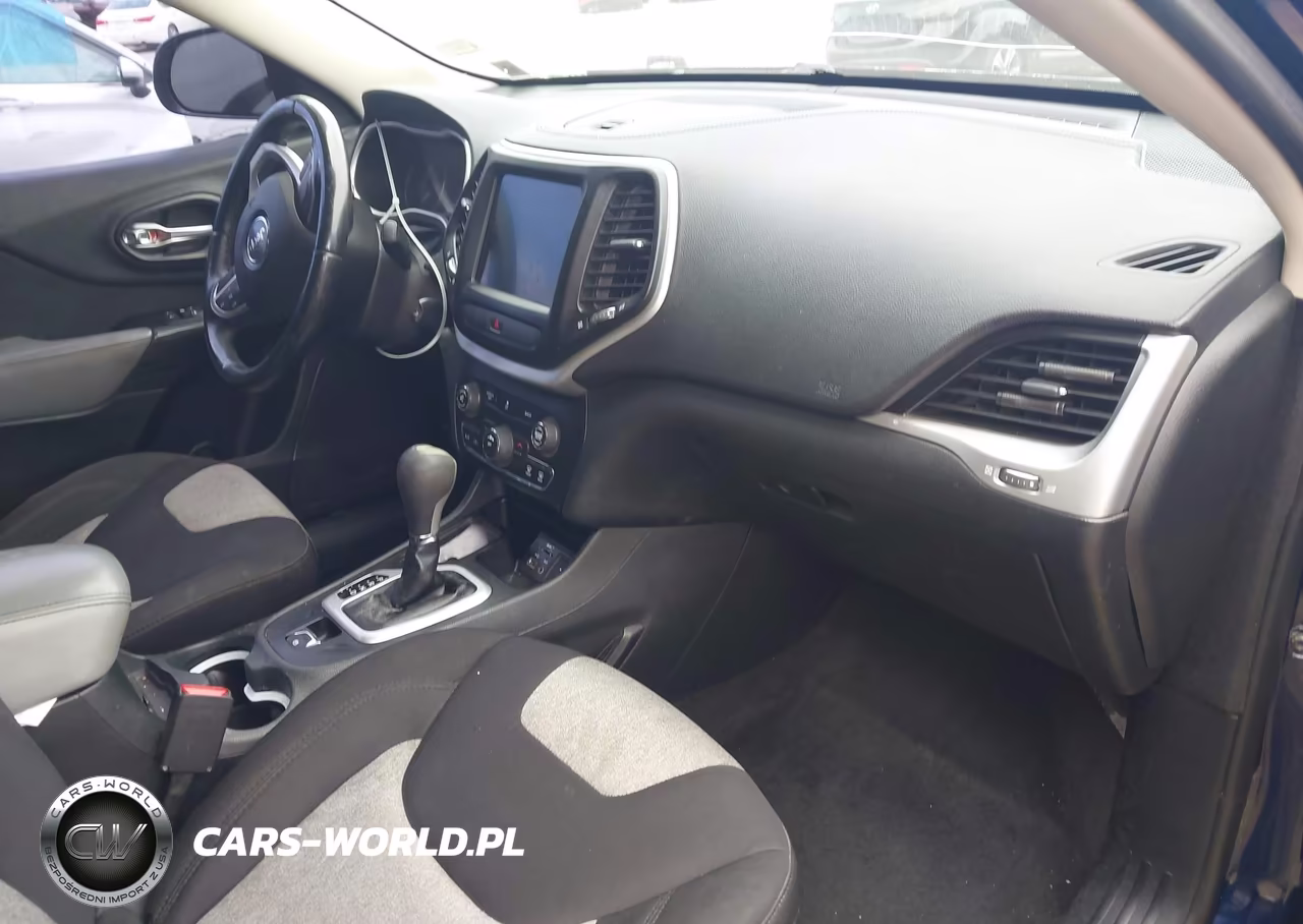 2014 Jeep Cherokee Latitude VIN:1C4PJMCB6EW186230 - 5