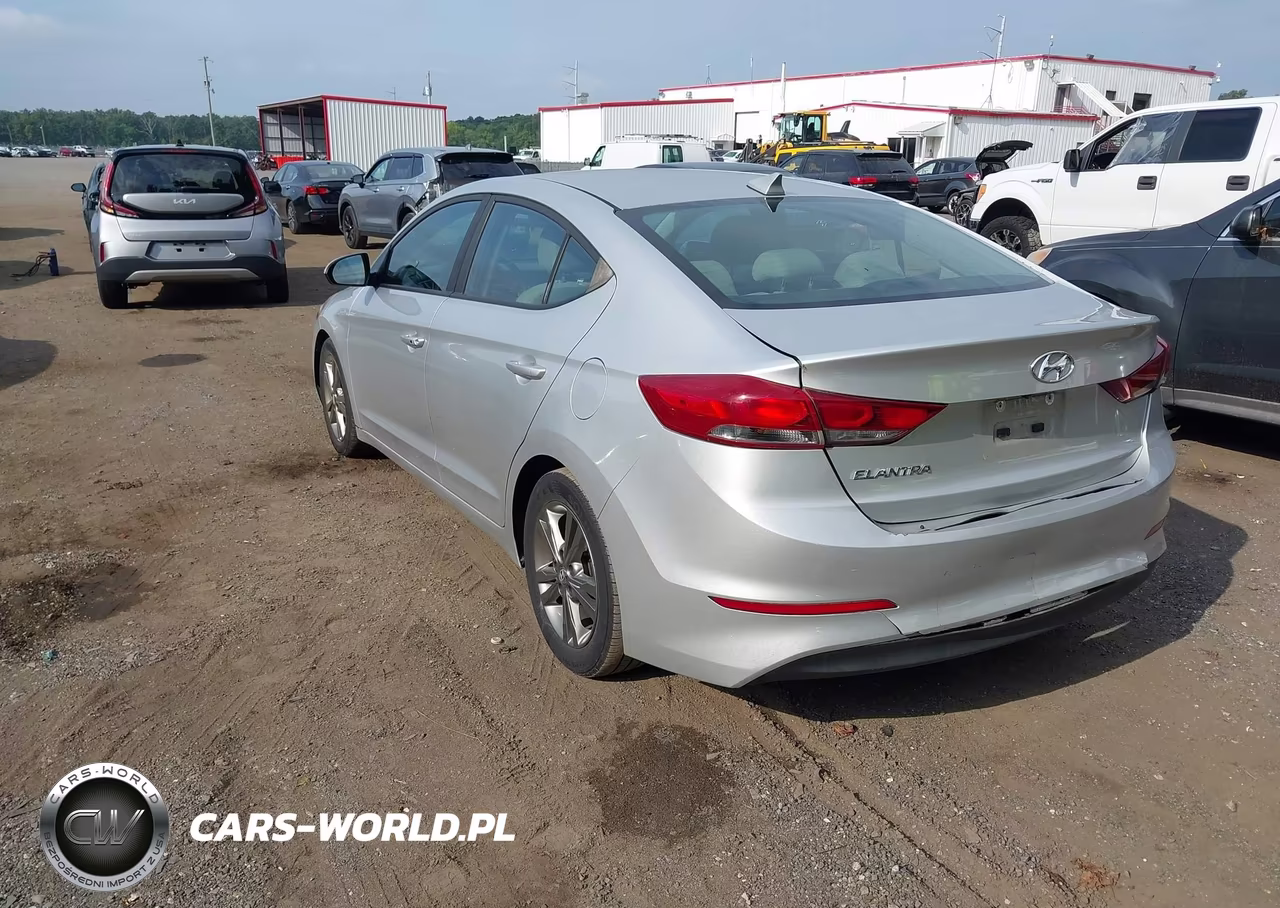 2017 Hyundai Elantra Se VIN:5NPD84LF6HH015456 - 3