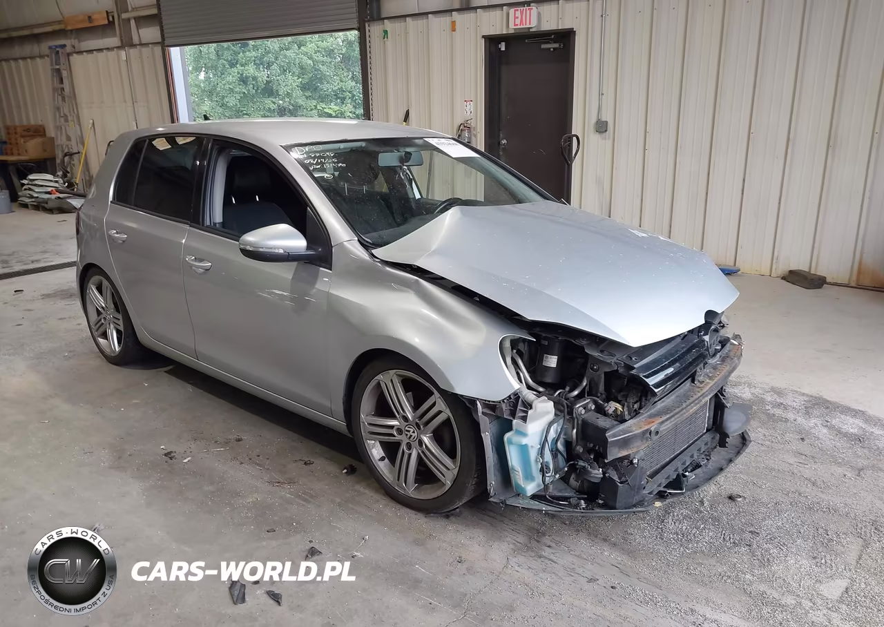 2013 Volkswagen Golf 2.0L Tdi 4-Door
