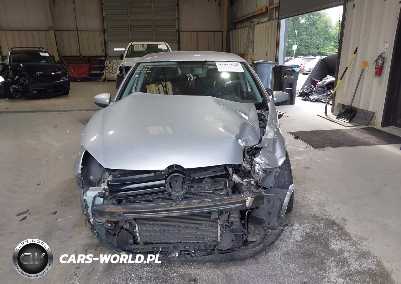 2013 Volkswagen Golf 2.0L Tdi 4-Door VIN:WVWNM7AJ3DW131470 - 13