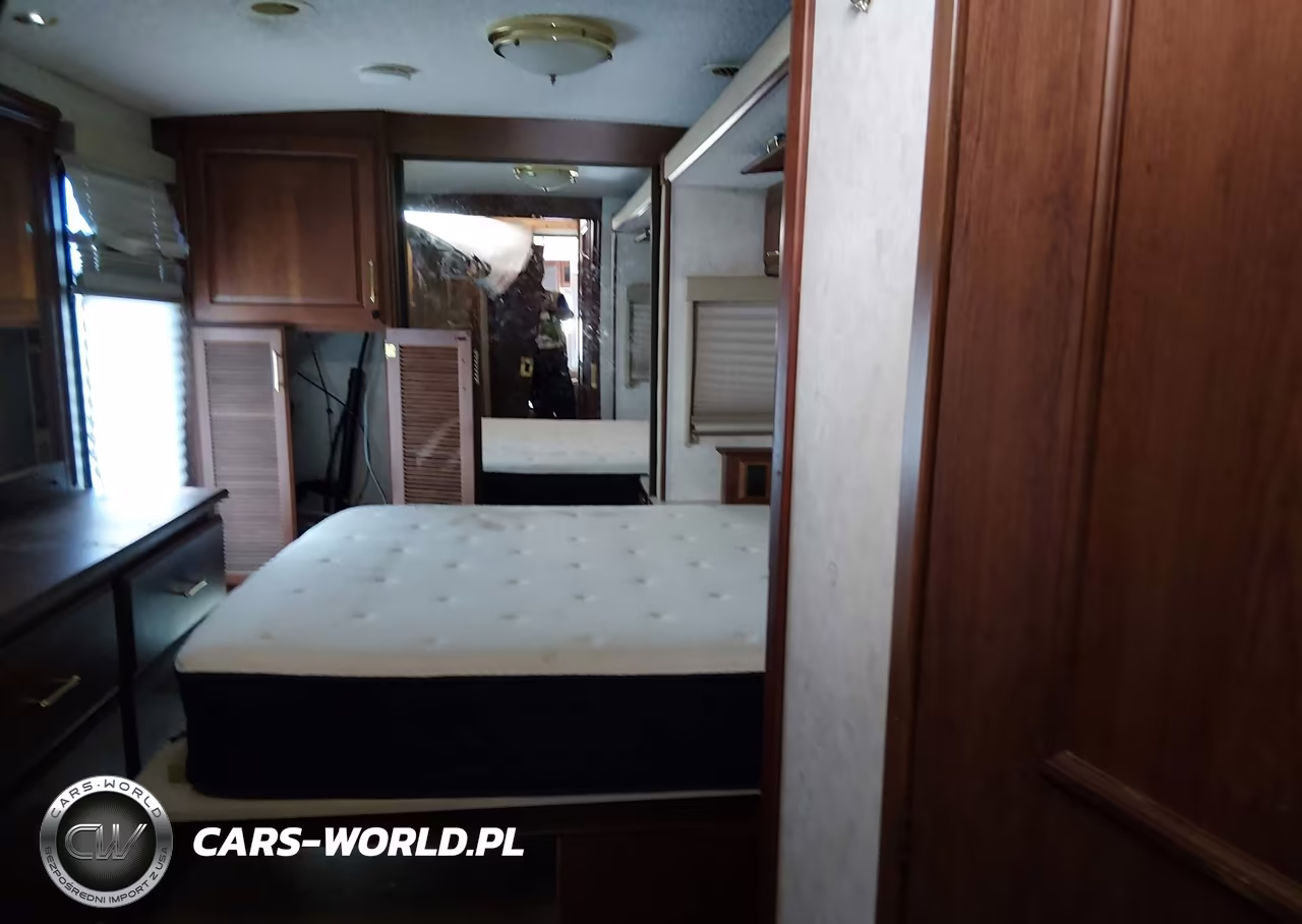 2004 Freightliner Chassis X Line Motor Home VIN:4UZAAHDC64CN04203 - 12
