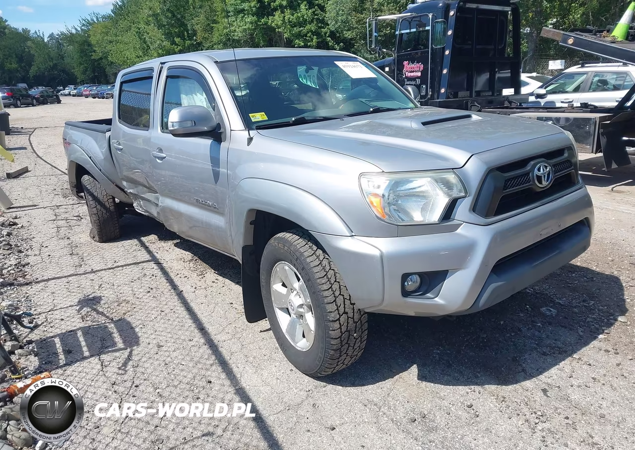 2015 Toyota Tacoma Base V6 – zdjęcie 1 z 17