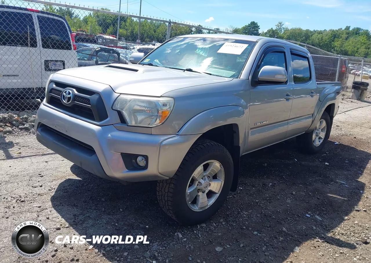 2015 Toyota Tacoma Base V6 VIN:5TFLU4EN0FX139865 - 2