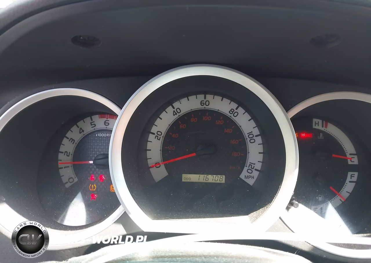 2015 Toyota Tacoma Base V6 VIN:5TFLU4EN0FX139865 - 7