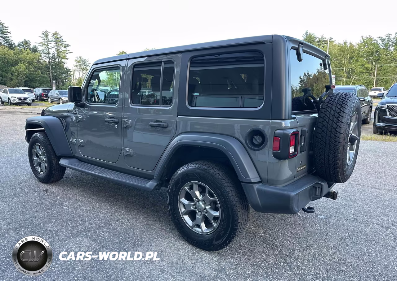 2020 Jeep Wrangler Unlimited Sport VIN:1C4HJXDN8LW245452 - 3