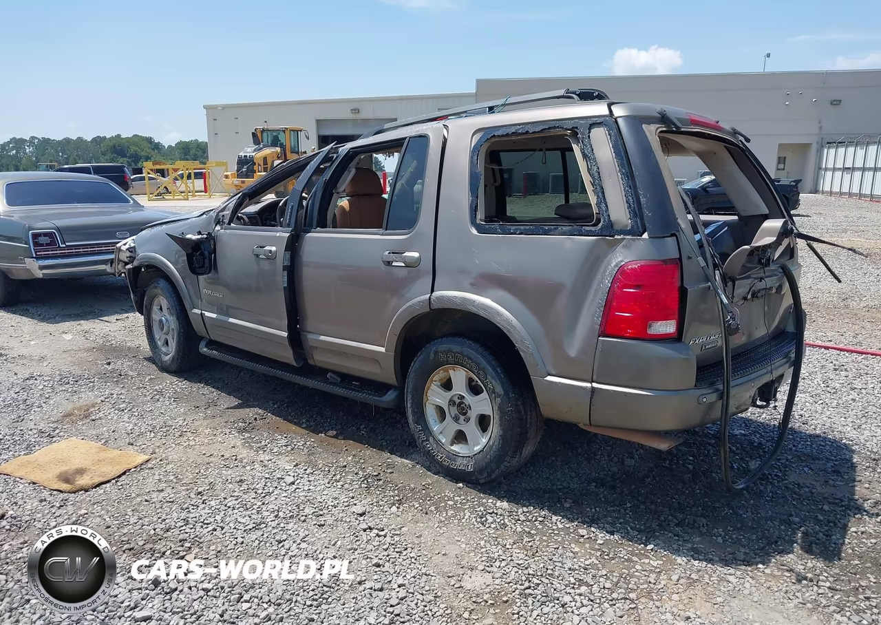 2002 Ford Explorer Limited VIN:1FMDU65W02UA47915 - 3