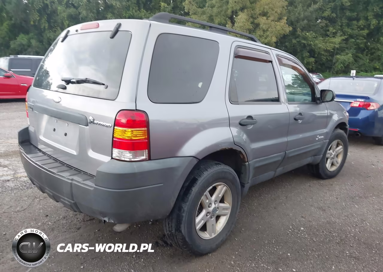 2007 Ford Escape Hybrid VIN:1FMCU59H97KC07018 - 4