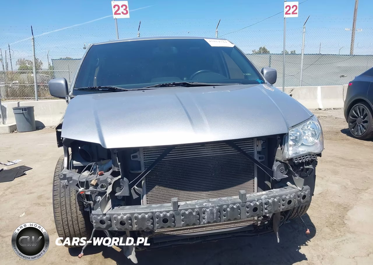 2018 Dodge Grand Caravan Sxt VIN:2C4RDGCG0JR265151 - 13