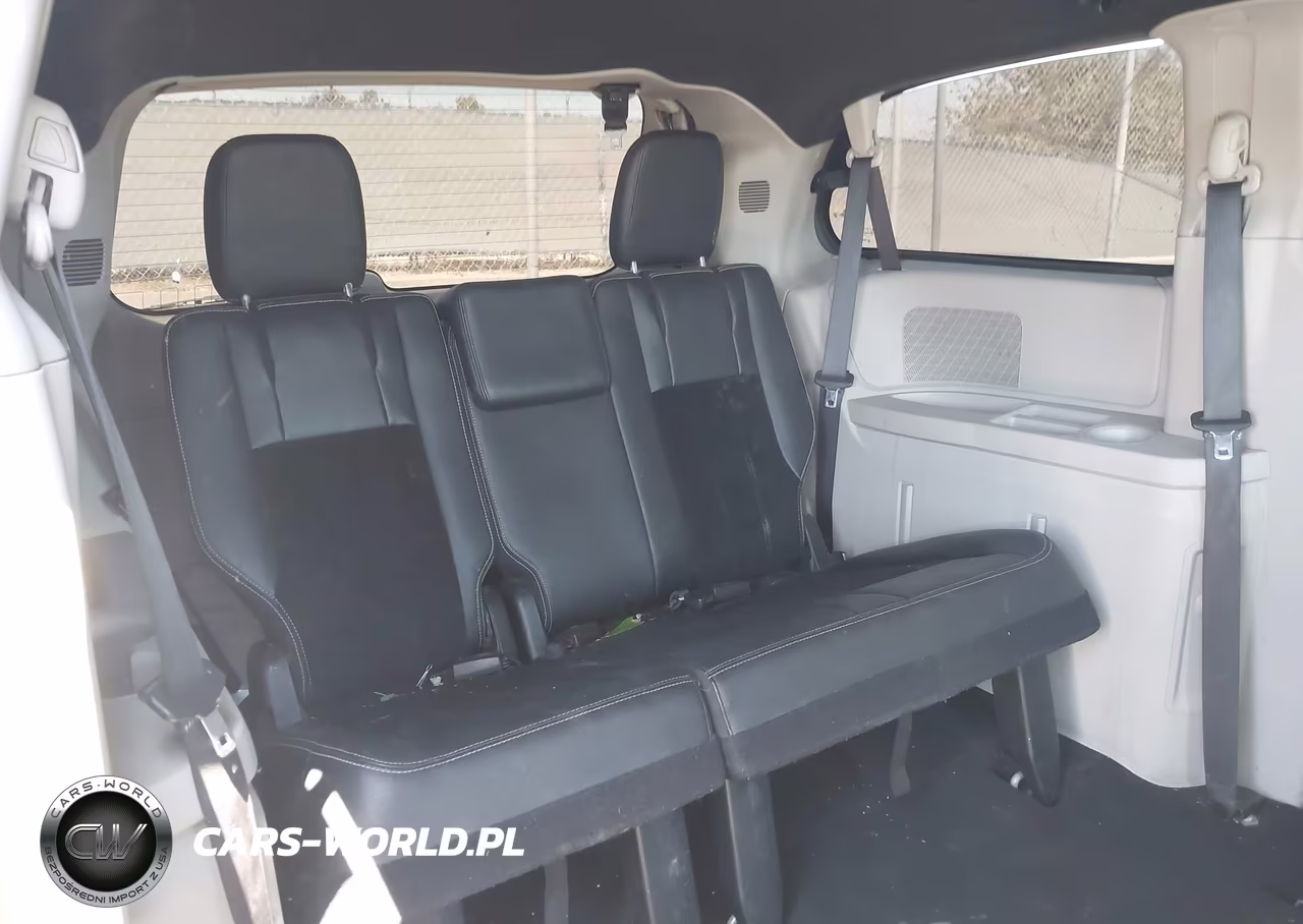 2018 Dodge Grand Caravan Sxt VIN:2C4RDGCG0JR265151 - 8