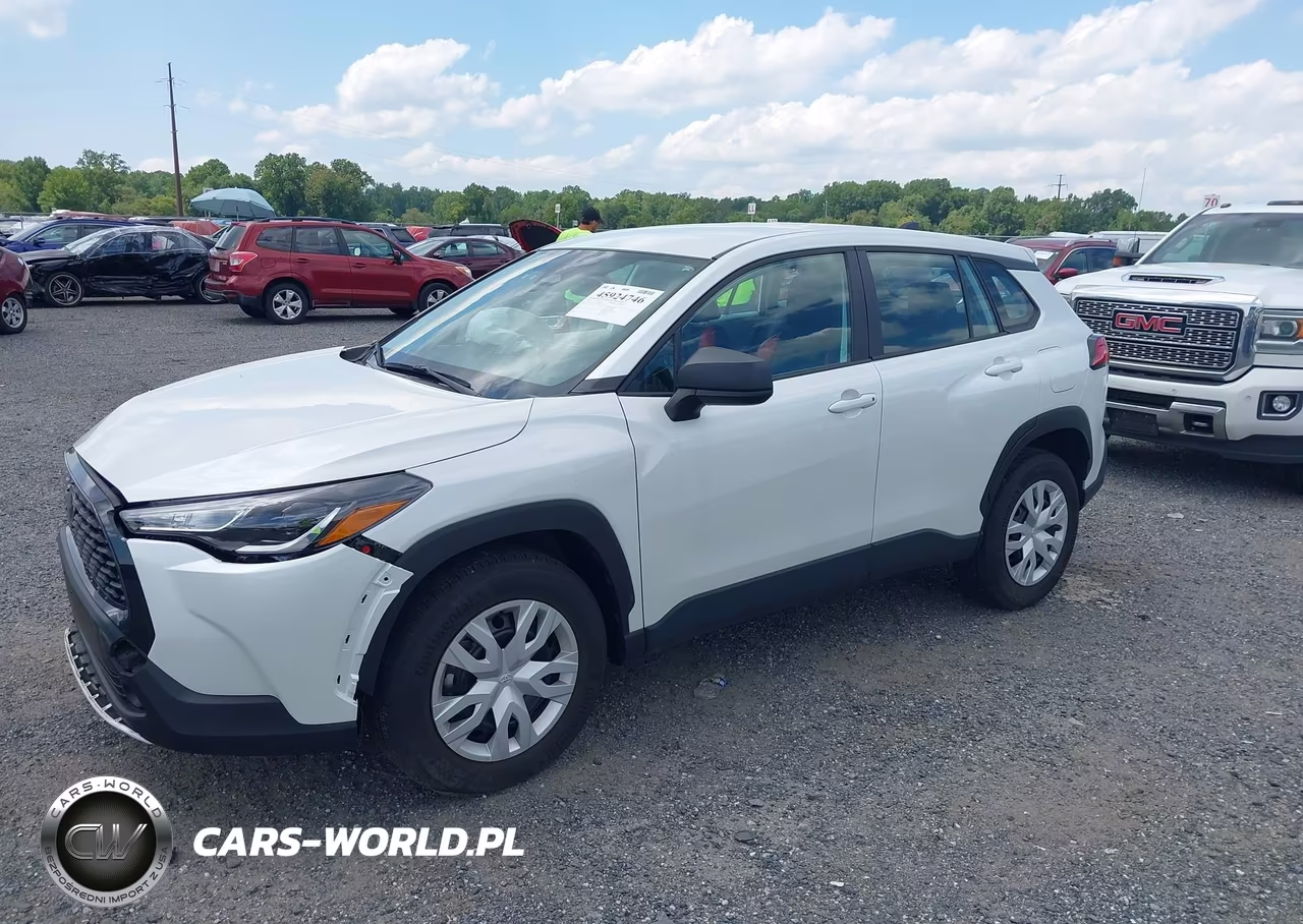 2024 Toyota Corolla Cross L VIN:7MUAAAAG1RV096840 - 2