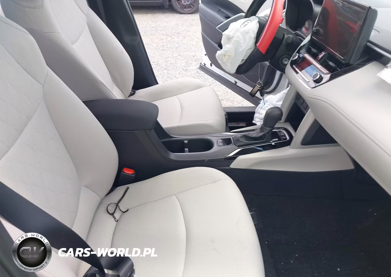 2024 Toyota Corolla Cross L VIN:7MUAAAAG1RV096840 - 5