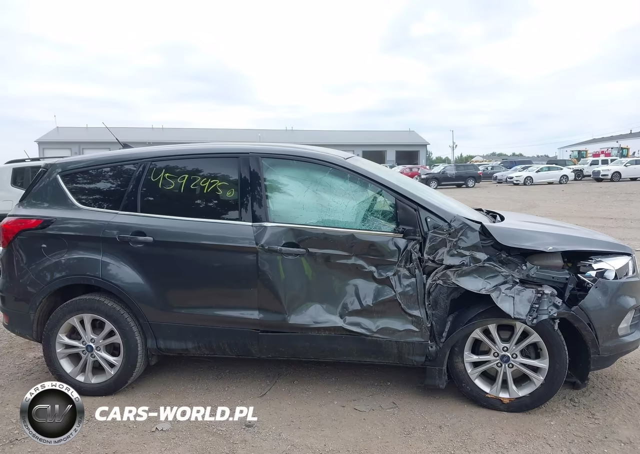 2019 Ford Escape Se VIN:1FMCU0GD2KUA14435 - 13