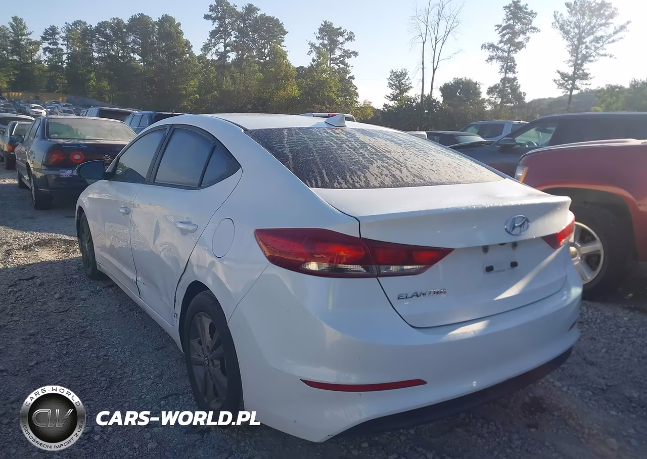 2018 Hyundai Elantra Sel VIN:5NPD84LF1JH319171 - 3