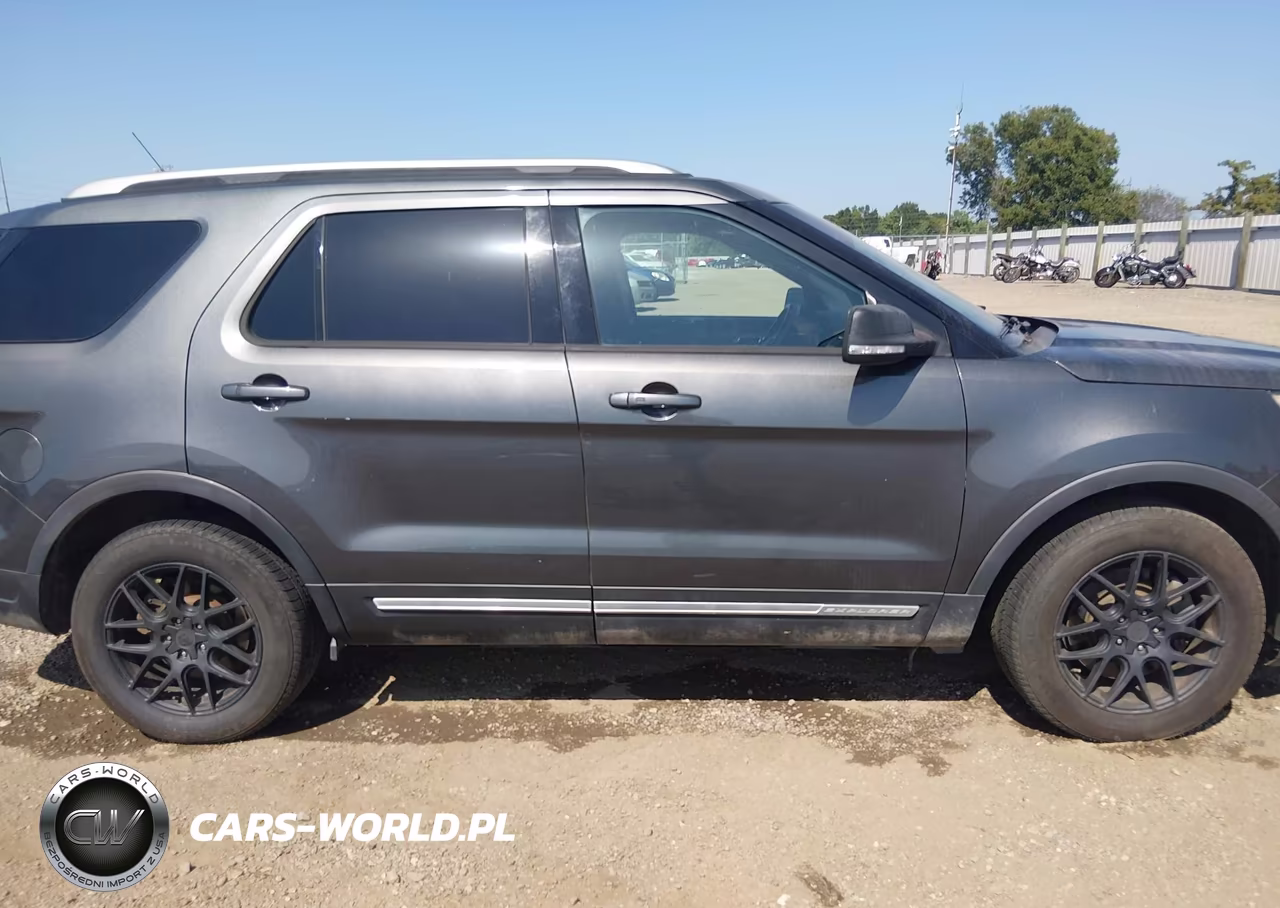 2019 Ford Explorer Xlt VIN:1FM5K7DH3KGB51607 - 13