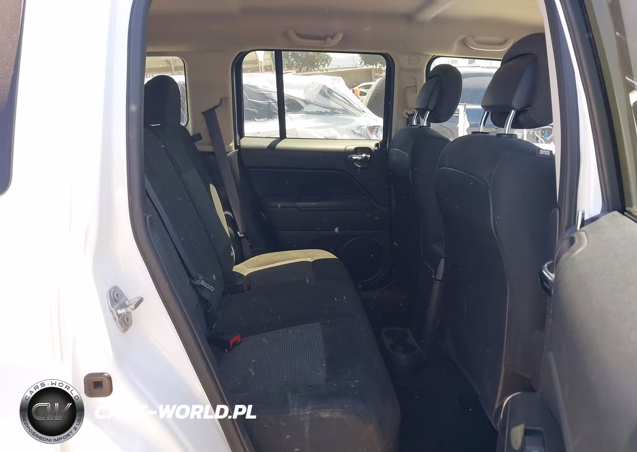 2016 Jeep Patriot Sport VIN:1C4NJPBA9GD688732 - 8