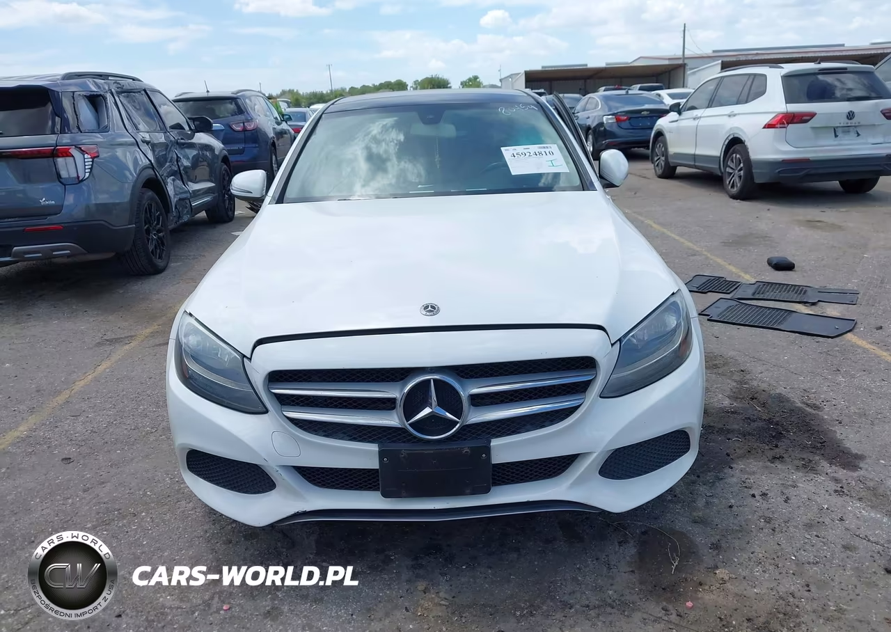 2018 Mercedes-Benz C 300 VIN:55SWF4JB8JU276556 - 12