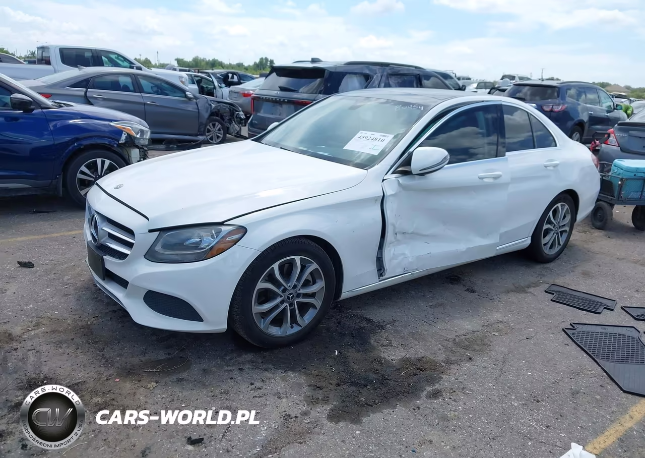 2018 Mercedes-Benz C 300 VIN:55SWF4JB8JU276556 - 2